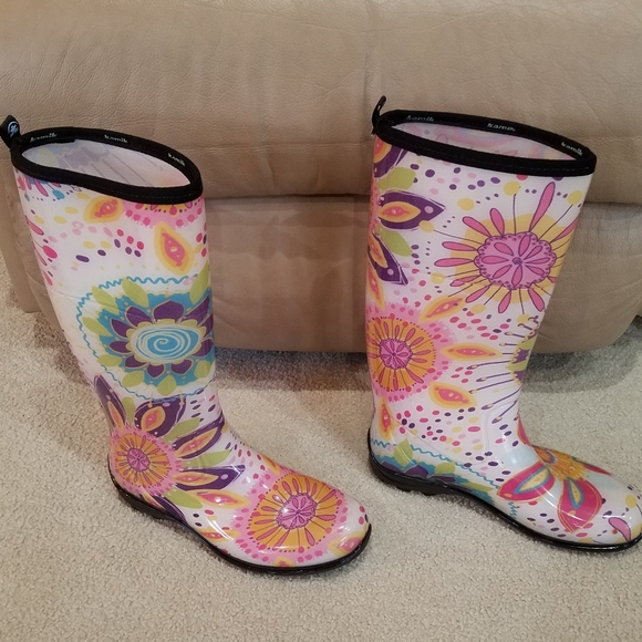 Kamik Rain Boots Tall Rubber Floral Print Water Proof Traction Sole Size 10 NWOT - Picture 12 of 15